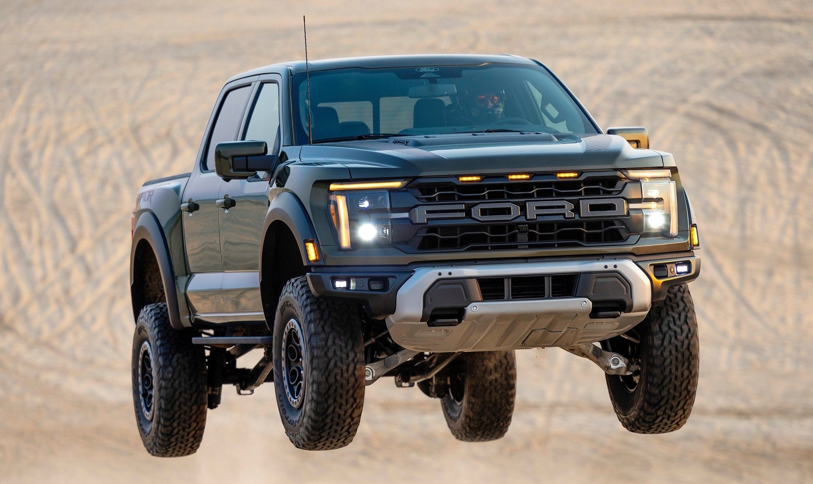 Ford Lobo Raptor 2024: Dominando El Terreno