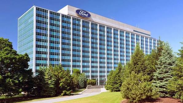 Ford lanzará autos por menos de 40,000 dólares para enfrentar a China