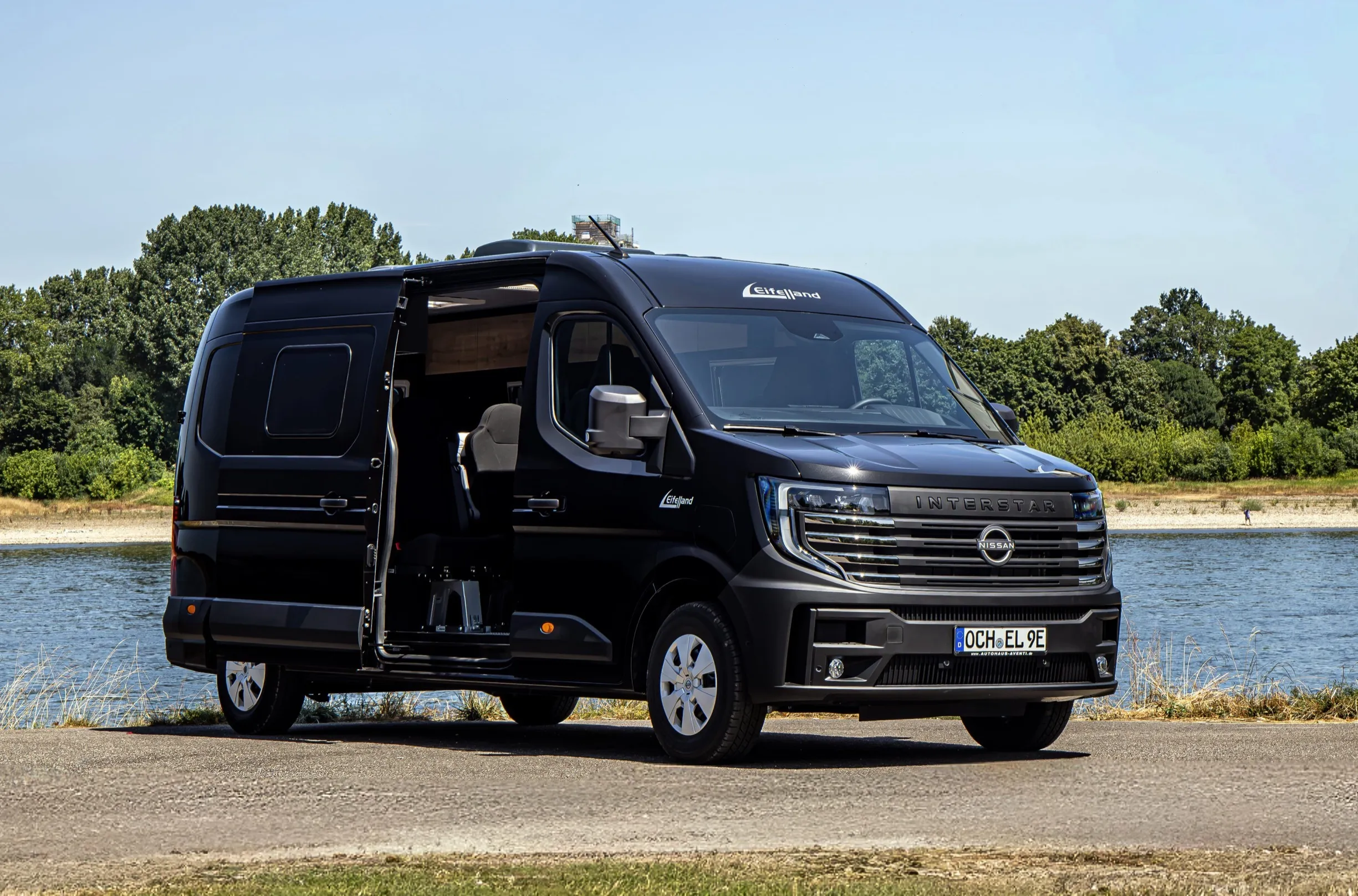 Nissan Interstar-e Relax es la nueva van aventurera de la marca