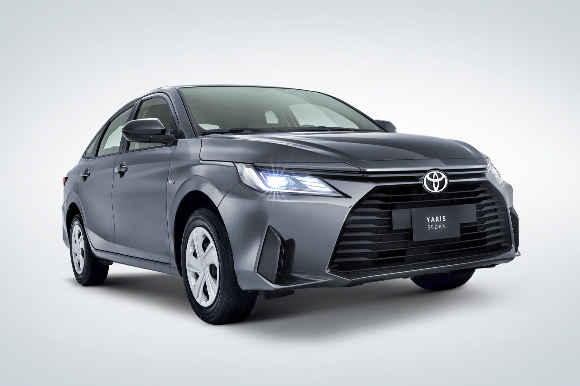 Los 5 modelos más vendidos de Toyota y de Lexus en México: enero-agosto de 2026